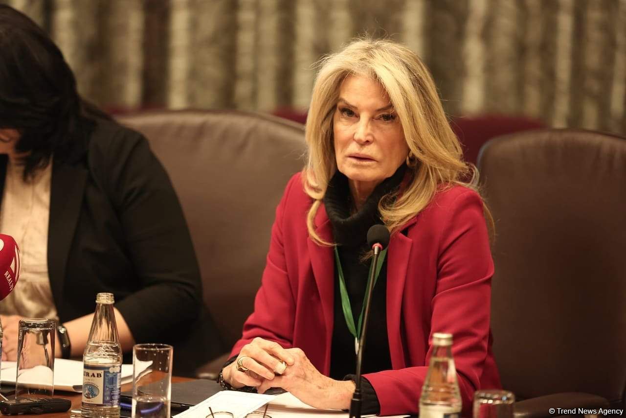 Наблюдатели из Италии  удовлетворены соблюдением всех требований избирательного законодательства на прошедших парламентских выборах в Азербайджане (ФОТО)