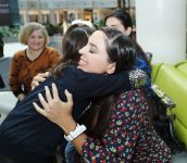 Вице-президент Фонда Гейдара Алиева Лейла Алиева встретилась с детьми, страдающими от ихтиоза, болезни бабочки и иммунодефицита (ФОТО)