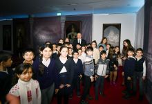 Президент Ильхам Алиев вручил народному артисту Алибабе Мамедову орден «Шараф» (ФОТО) (Версия 3)