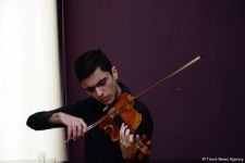 Большой патриот Азербайджана из Израиля! Подарок известного музыканта Михаила Пархомовского (ФОТО)