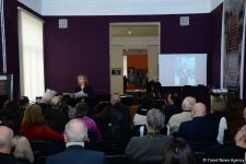 Большой патриот Азербайджана из Израиля! Подарок известного музыканта Михаила Пархомовского (ФОТО)