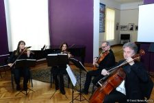 Большой патриот Азербайджана из Израиля! Подарок известного музыканта Михаила Пархомовского (ФОТО)