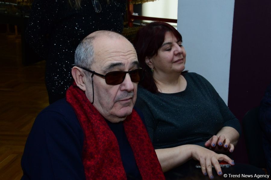 Большой патриот Азербайджана из Израиля! Подарок известного музыканта Михаила Пархомовского (ФОТО)