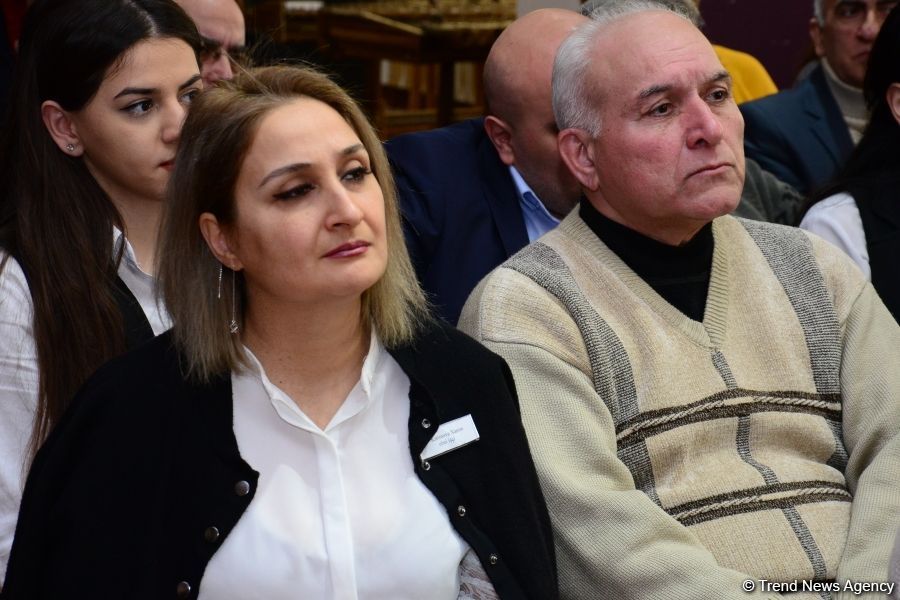 Большой патриот Азербайджана из Израиля! Подарок известного музыканта Михаила Пархомовского (ФОТО)