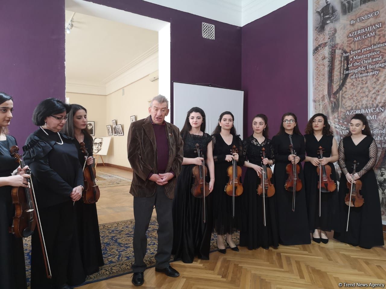 Большой патриот Азербайджана из Израиля! Подарок известного музыканта Михаила Пархомовского (ФОТО)