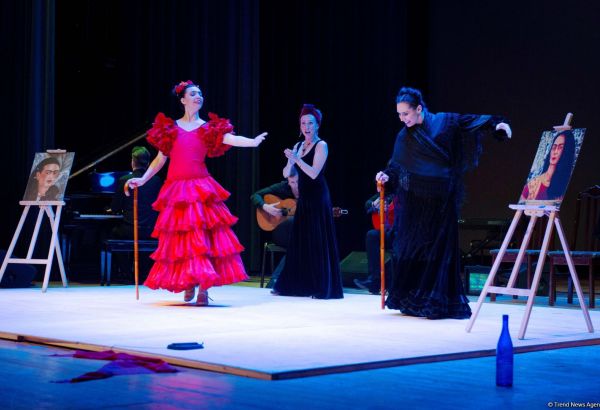 Как 17-летняя мексиканка попала в аварию и вновь родилась в Баку (ФОТО)