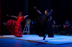 Как 17-летняя мексиканка попала в аварию и вновь родилась в Баку (ФОТО)