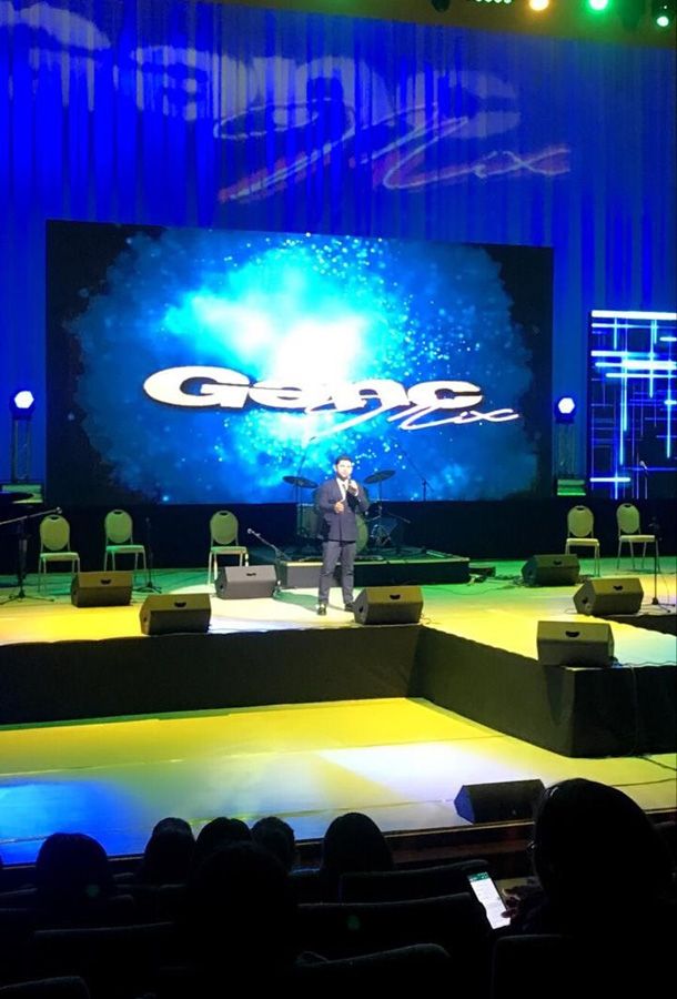 Так что же предпочитает молодежь? Бакинский микс  "вживую" (ФОТО)