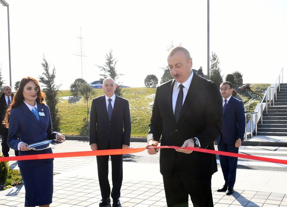 Президент Ильхам Алиев принял участие в церемонии открытия центра ASAN xidmət в Кюрдамире (ФОТО) (версия 2)