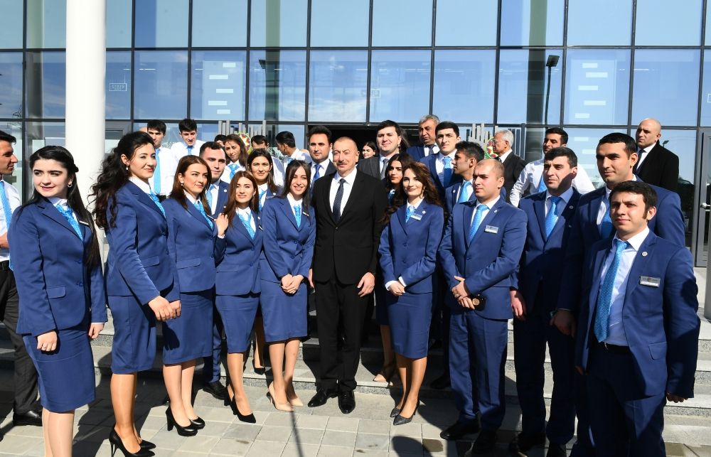 Президент Ильхам Алиев принял участие в церемонии открытия центра ASAN xidmət в Кюрдамире (ФОТО) (версия 2)