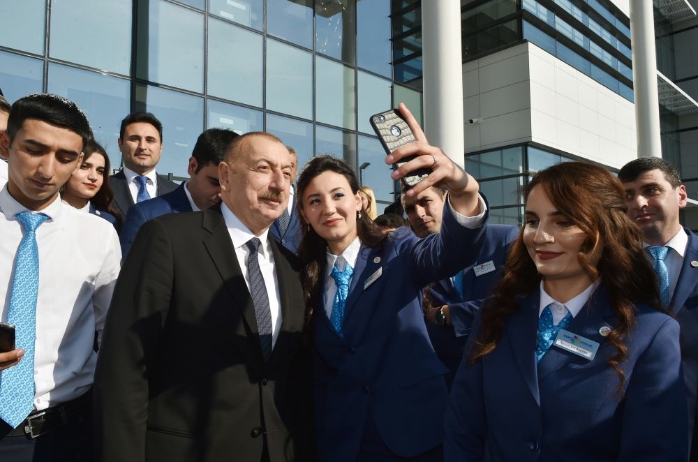 Президент Ильхам Алиев принял участие в церемонии открытия центра ASAN xidmət в Кюрдамире (ФОТО) (версия 2)