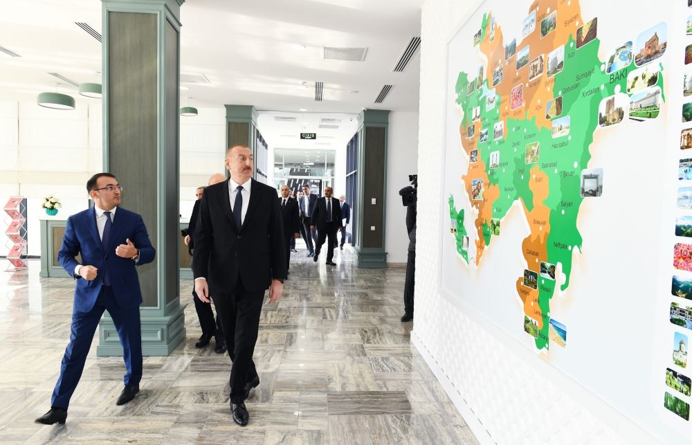 Президент Ильхам Алиев принял участие в церемонии открытия центра ASAN xidmət в Кюрдамире (ФОТО) (версия 2)