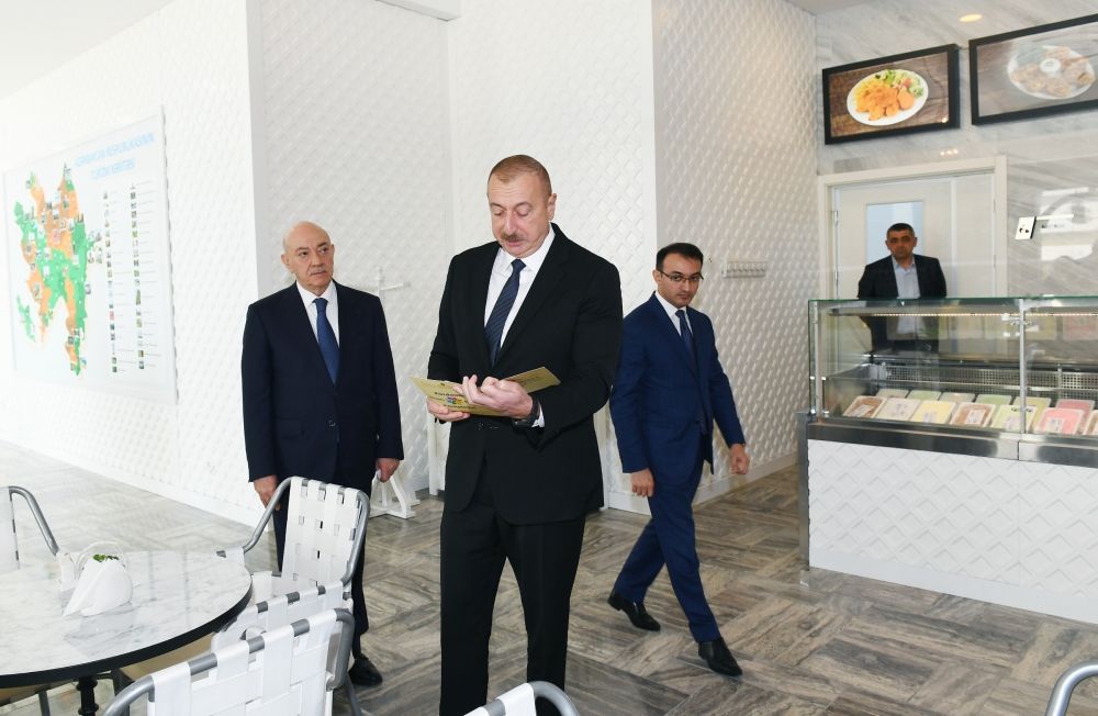 Президент Ильхам Алиев принял участие в церемонии открытия центра ASAN xidmət в Кюрдамире (ФОТО) (версия 2)