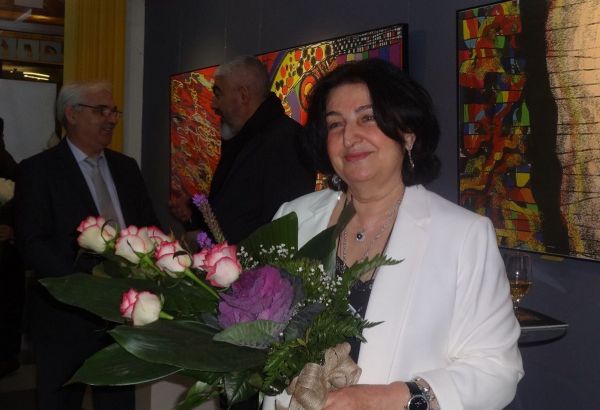 Абстрактные формы и яркие цвета архитектора Зарназ Иманзаде (ФОТО)