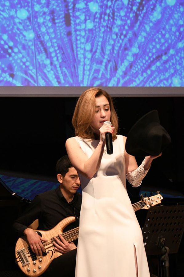 Демо-версия любви холодным бакинским вечером (ФОТО)