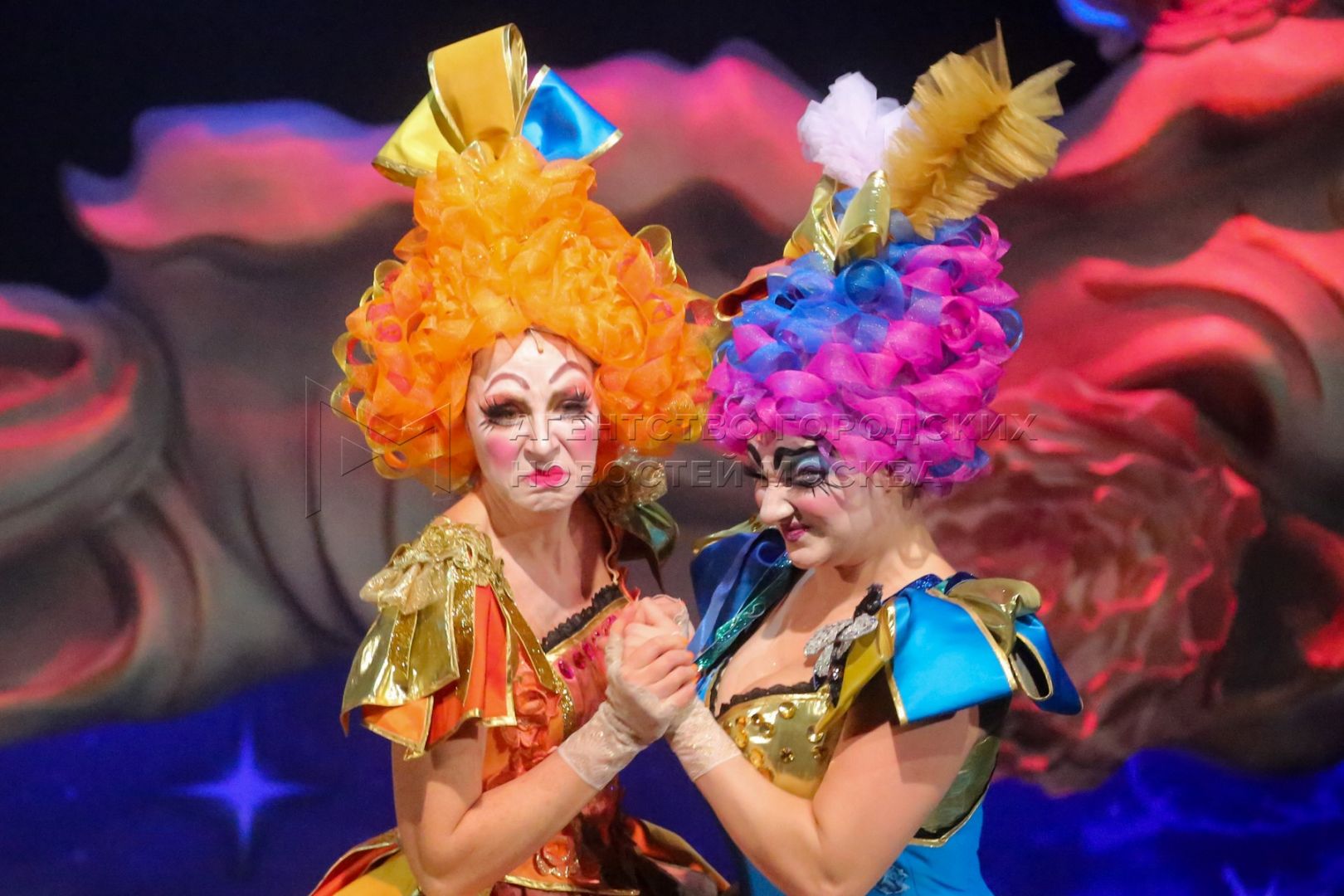 Азербайджанская "Золушка" с триумфом представлена в Москве с 3D технологиями  (ВИДЕО, ФОТО)