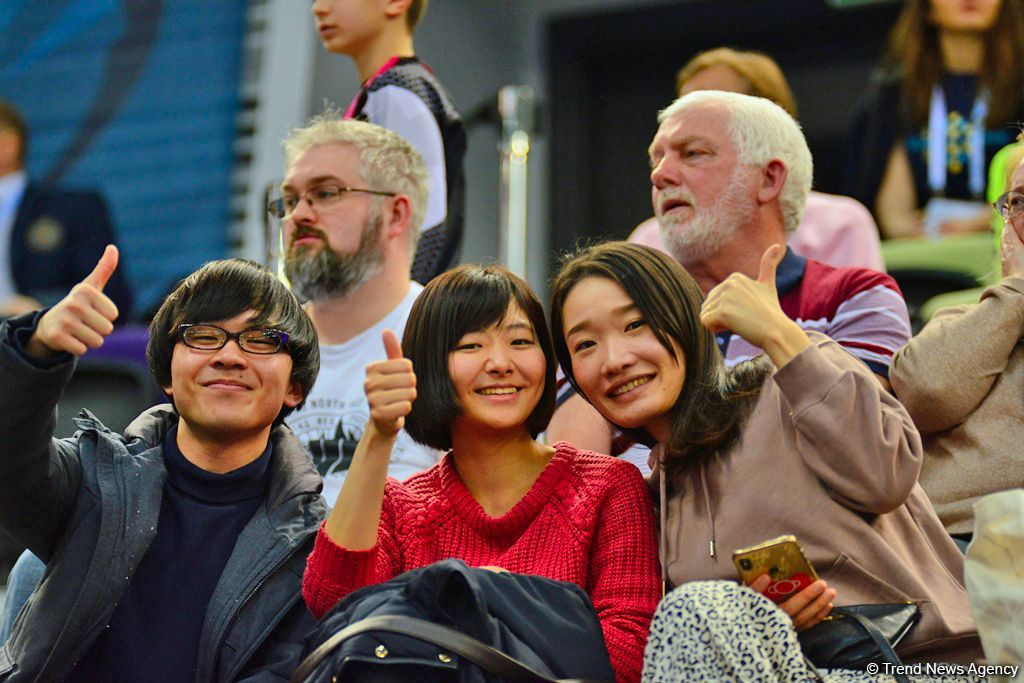 Лучшие моменты Кубка мира по прыжкам на батуте и акробатической дорожке в Баку (ФОТО)