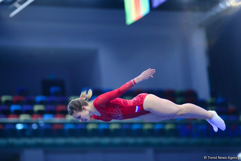 Лучшие моменты Кубка мира по прыжкам на батуте и акробатической дорожке в Баку (ФОТО)