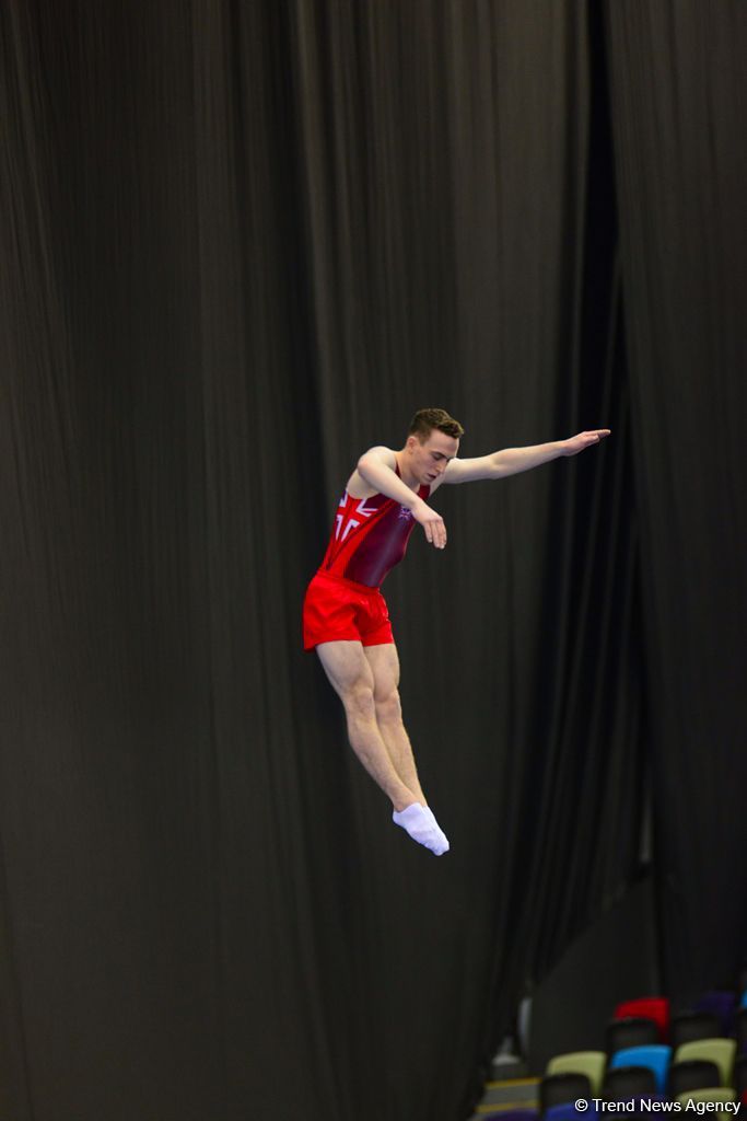 Лучшие моменты Кубка мира по прыжкам на батуте и акробатической дорожке в Баку (ФОТО)