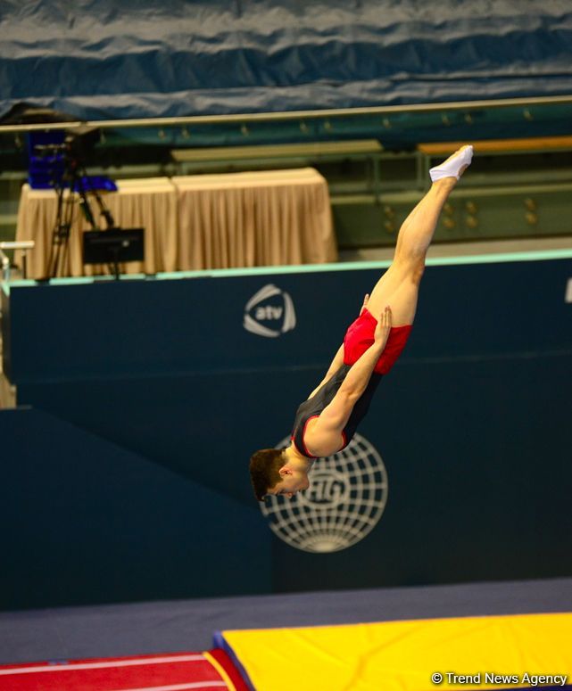 Лучшие моменты Кубка мира по прыжкам на батуте и акробатической дорожке в Баку (ФОТО)