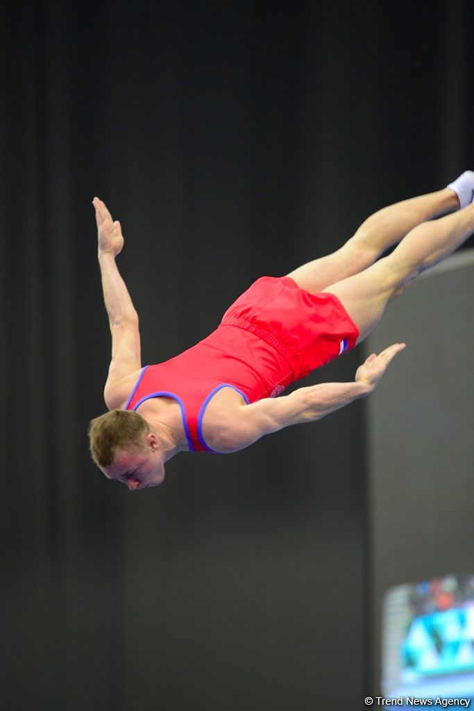 В Баку продолжаются финальные соревнования Кубка мира по прыжкам на батуте и акробатической дорожке (ФОТОРЕПОРТАЖ)