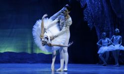 Синее озеро любви азербайджанца и русской девушки (ФОТО)