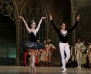 Синее озеро любви азербайджанца и русской девушки (ФОТО)