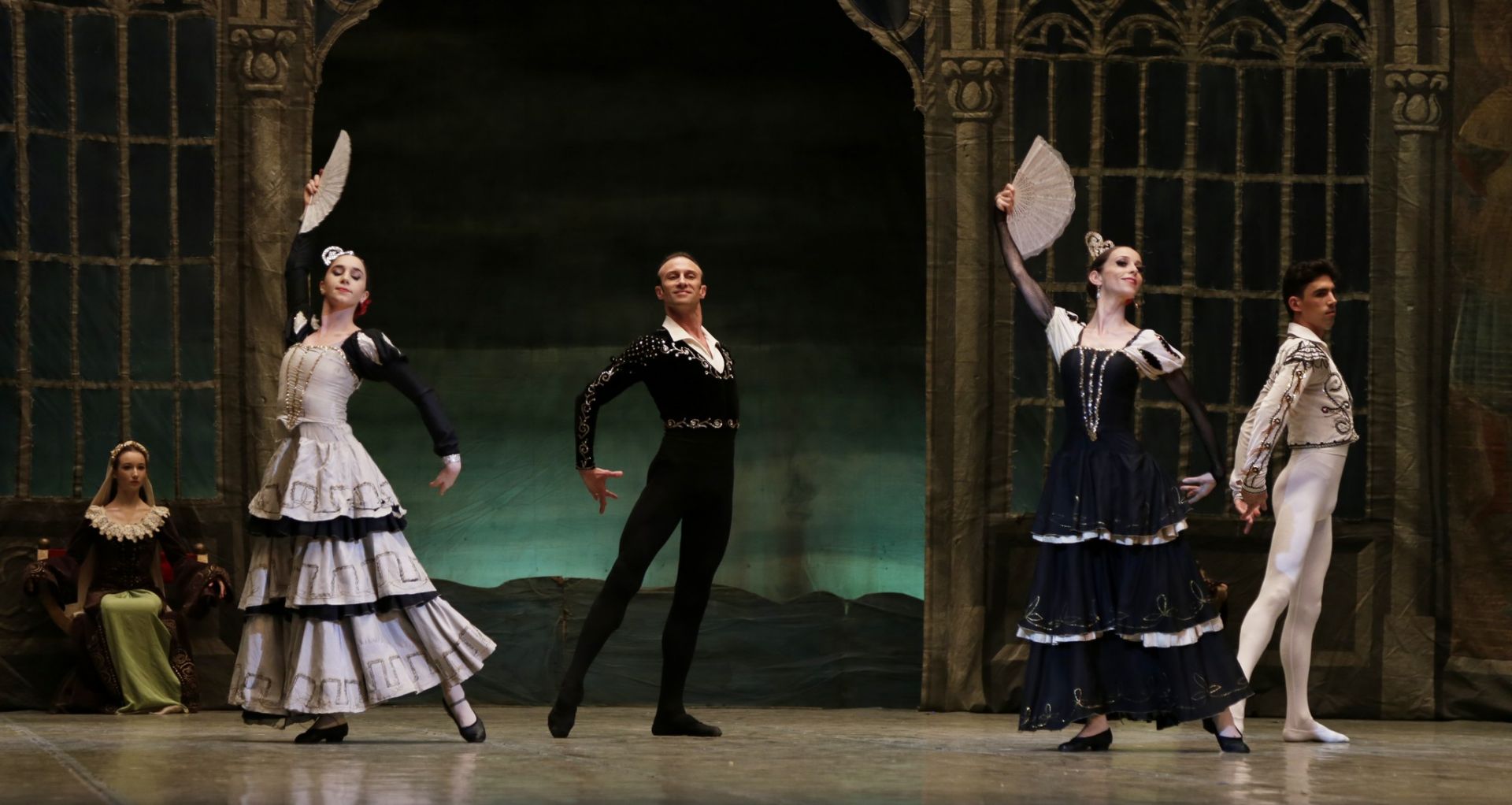 Синее озеро любви азербайджанца и русской девушки (ФОТО)