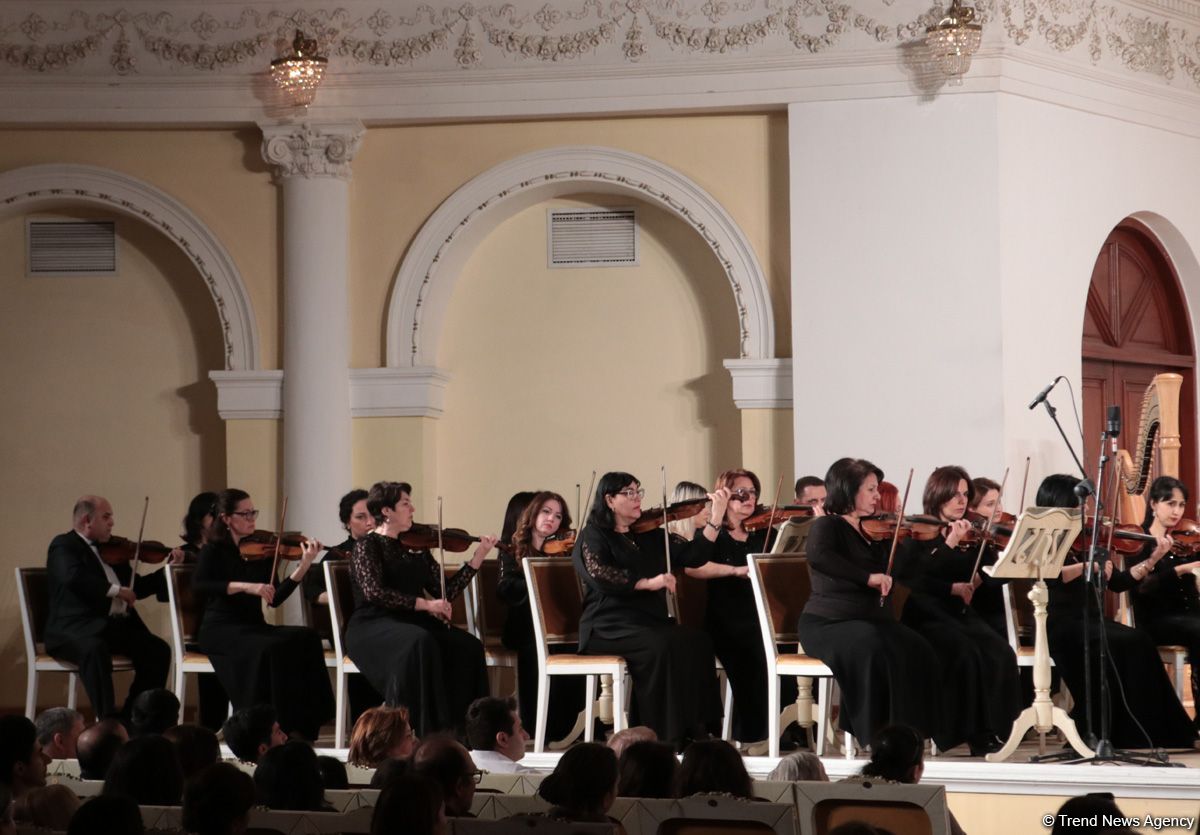 Виртуозы Азербайджана и Чехии создали мировую гармонию (ФОТО)