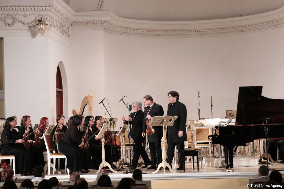 Виртуозы Азербайджана и Чехии создали мировую гармонию (ФОТО)