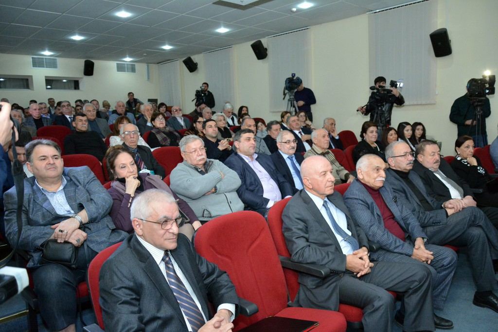 Человек, знающий все об азербайджанском кино, отмечает юбилей (ФОТО)