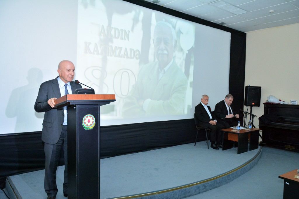 Человек, знающий все об азербайджанском кино, отмечает юбилей (ФОТО)