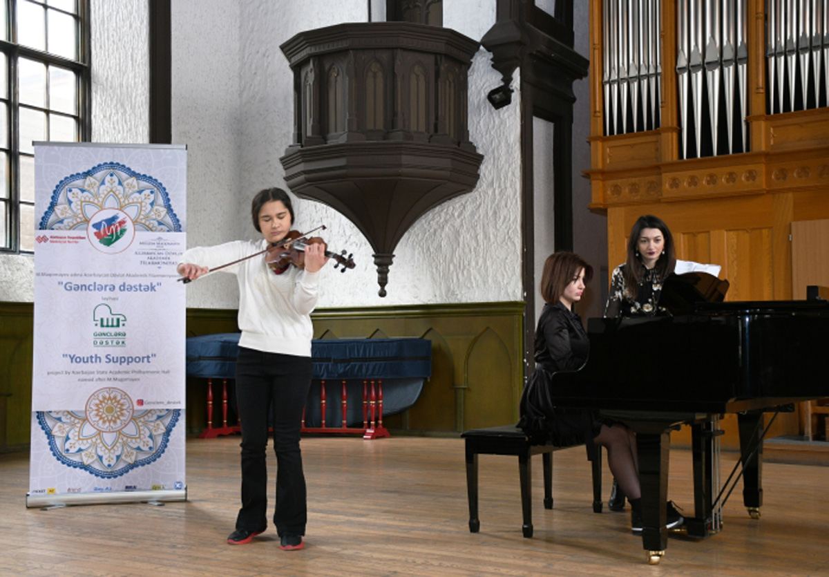 Чему может научить украинец азербайджанцев (ФОТО)