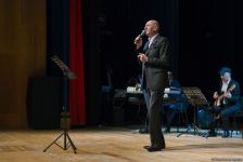 Безумно красивые мелодии для души от Ильгара Мурадова. Это "На бис!" (ВИДЕО, ФОТО)