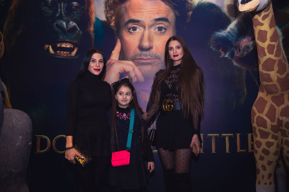 В Баку создали джунгли с цветными птицами (ВИДЕО, ФОТО)