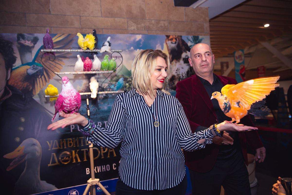 В Баку создали джунгли с цветными птицами (ВИДЕО, ФОТО)