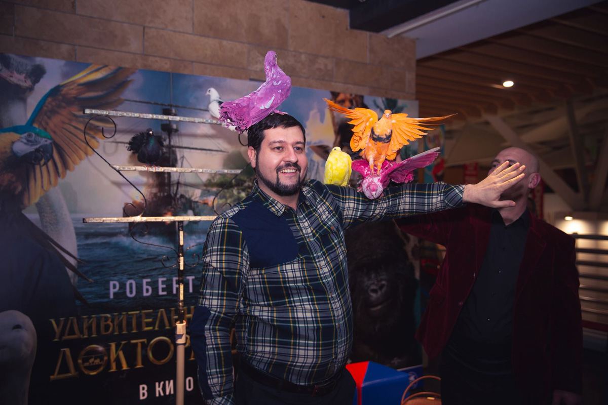 В Баку создали джунгли с цветными птицами (ВИДЕО, ФОТО)