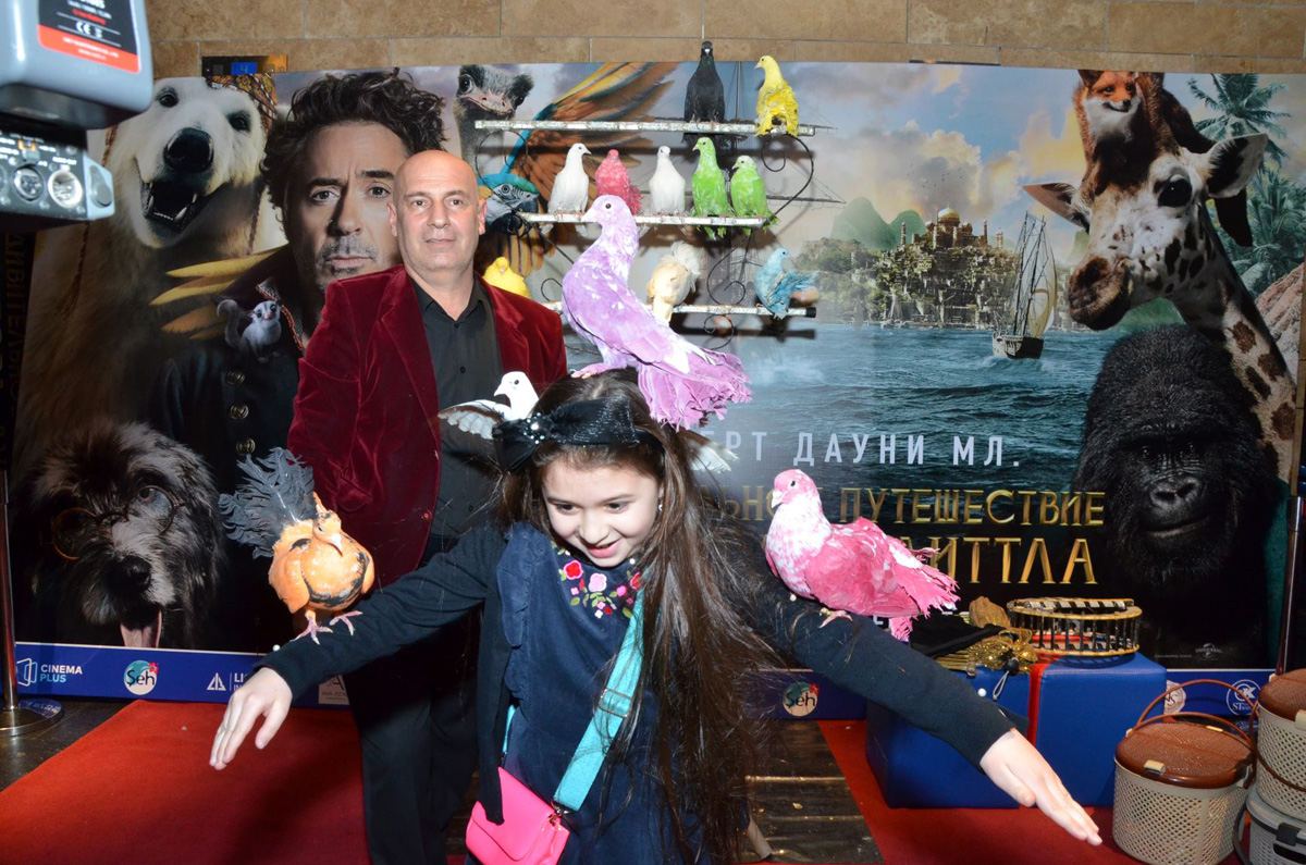 В Баку создали джунгли с цветными птицами (ВИДЕО, ФОТО)