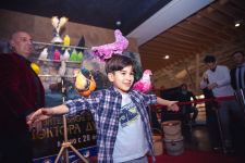 В Баку создали джунгли с цветными птицами (ВИДЕО, ФОТО)