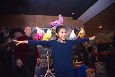 В Баку создали джунгли с цветными птицами (ВИДЕО, ФОТО)