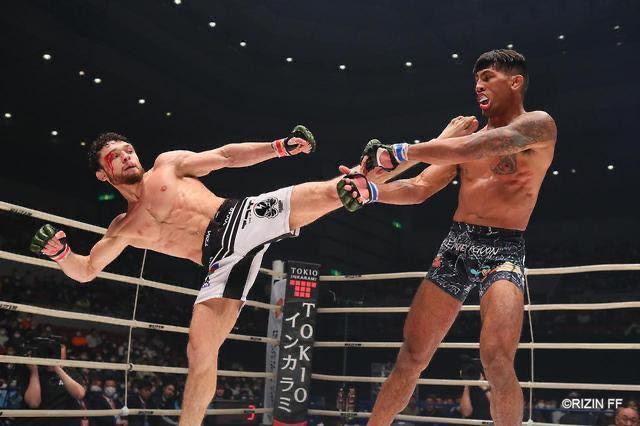 Бой без правил азербайджанца и американца в Японии (ВИДЕО, ФОТО)