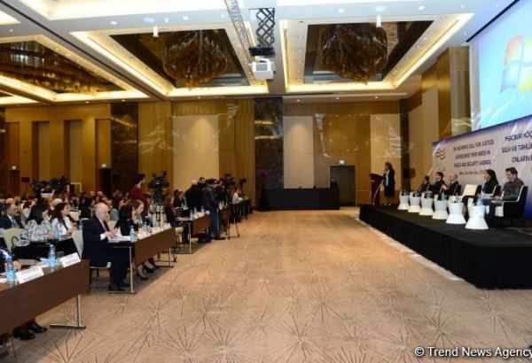 В Баку проведена международная конференция в связи с женщинами-вынужденными переселенцами