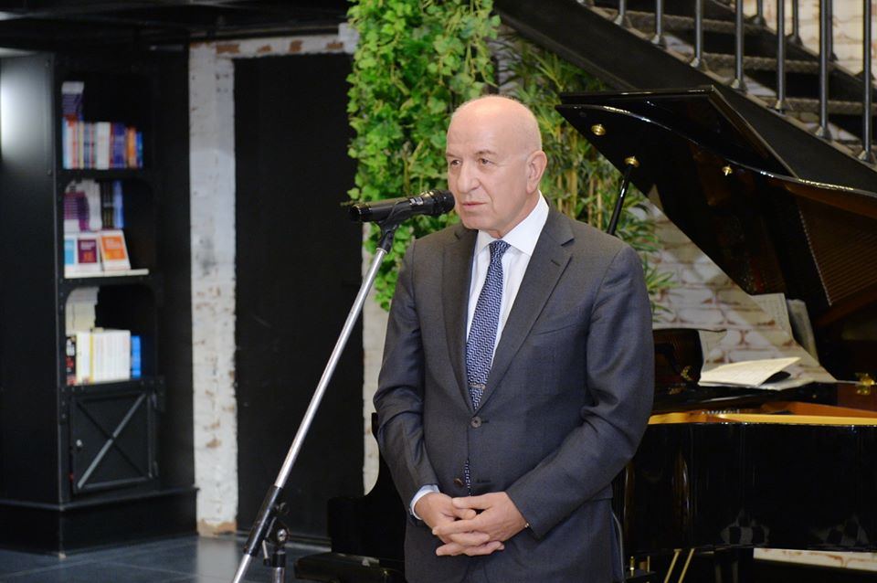 "Карабахнаме. Страницы истории" – летопись в работах Арифа Гусейнова (ФОТО)