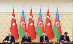 Подписаны азербайджано-турецкие документы (ФОТО)