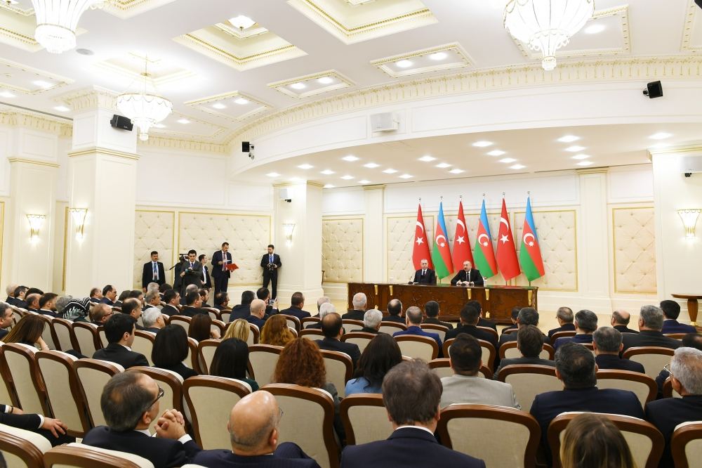 Президенты Азербайджана и Турции выступили с заявлениями для печати (ФОТО)