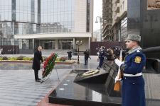 Президент Ильхам Алиев и Первая леди Мехрибан Алиева приняли участие в церемонии почтения памяти жертв Ходжалинского геноцида (ФОТО) (версия 2)