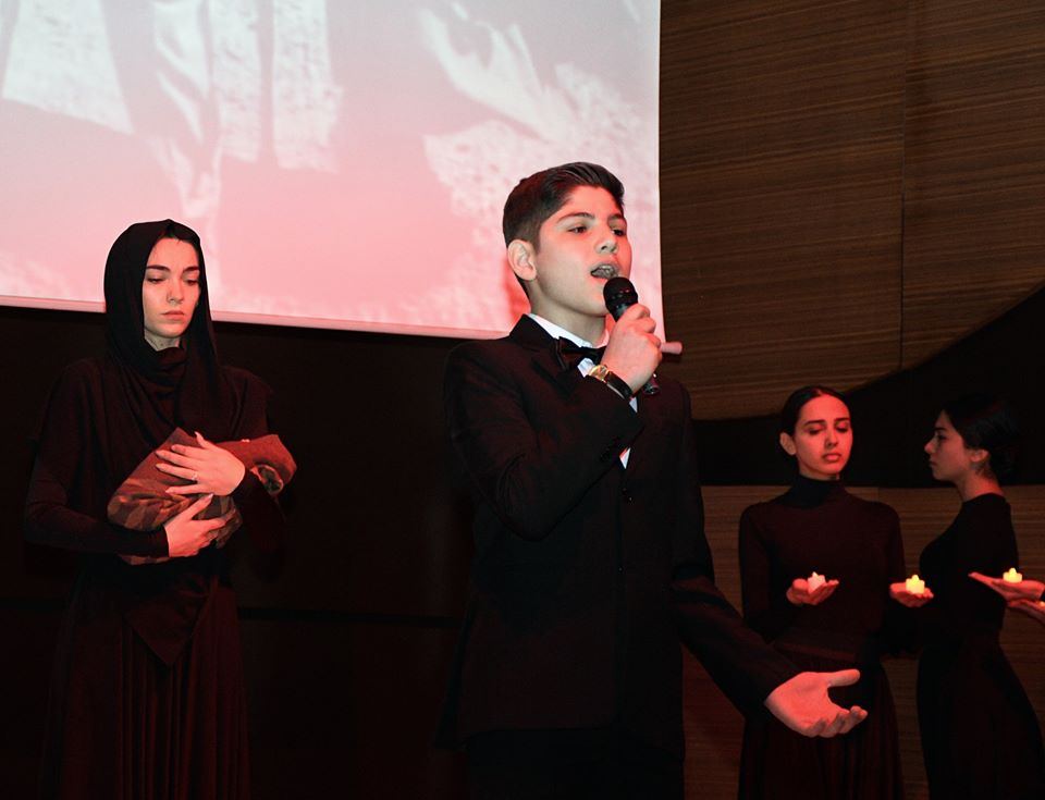 Протест против армянских фашистов в поэзии, музыке и театре (ФОТО/ВИДЕО)