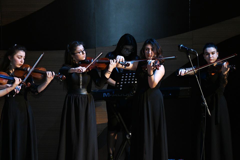 Протест против армянских фашистов в поэзии, музыке и театре (ФОТО/ВИДЕО)