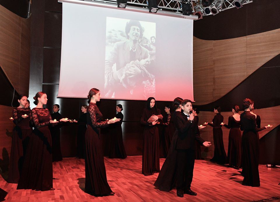 Протест против армянских фашистов в поэзии, музыке и театре (ФОТО/ВИДЕО)