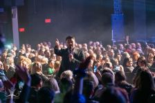 Четыре аншлага EMINа, или Реакция зрителей Чикаго на "Синюю вечность" Муслима Магомаева (ФОТО, ВИДЕО)